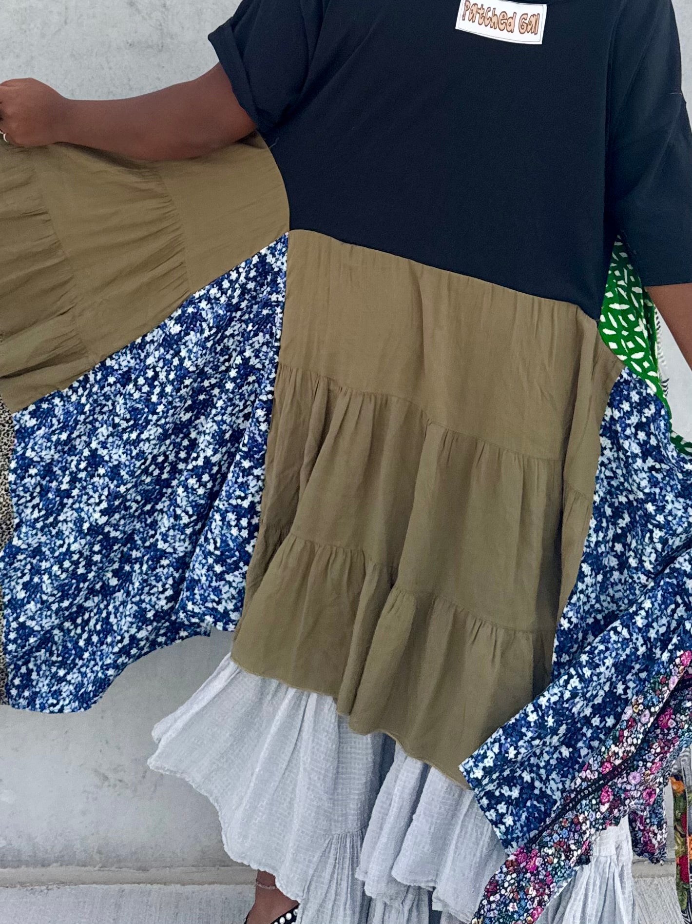 Medium-2XL Nirvana Maxi Tee