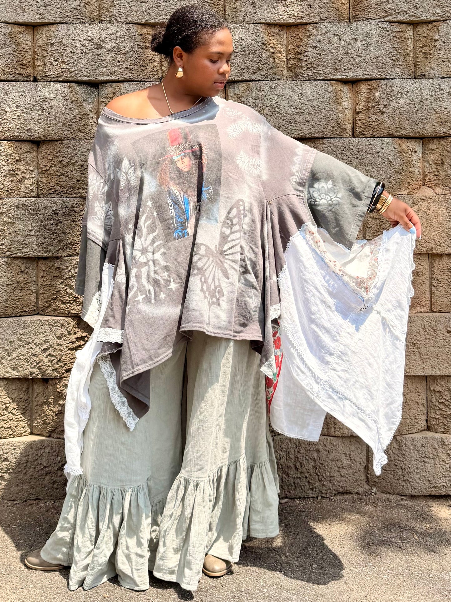 Extra Large-5XL Erykah Badu Swing Tee