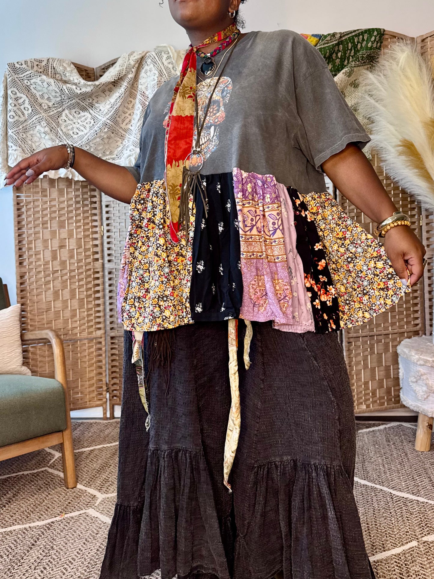 XXS-Extra Large Skull Midi Tee