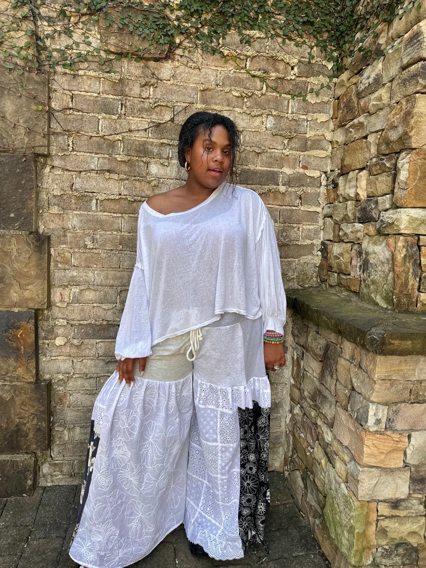 Extra Small-Extra Large Grey Floral Mix Luxury Sweatpants