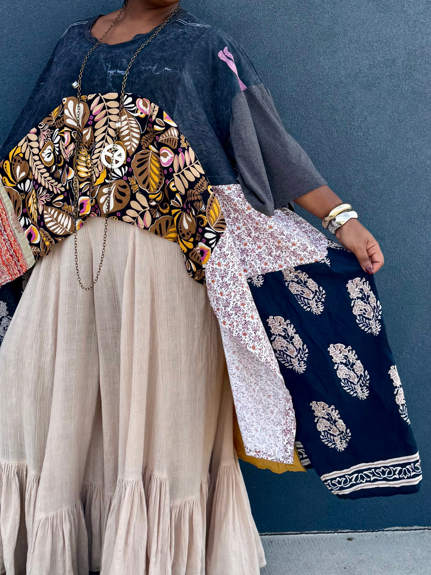 Small-2XL Pink Floyd Maxi Tee