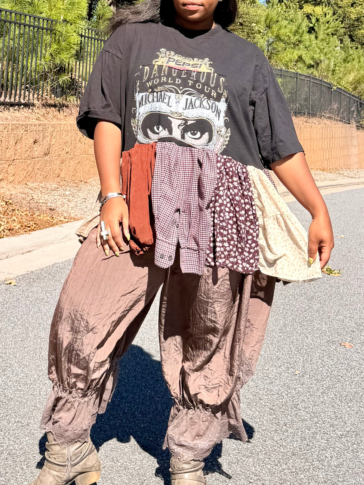 Small-Extra Large Michael Jackson Midi Tee