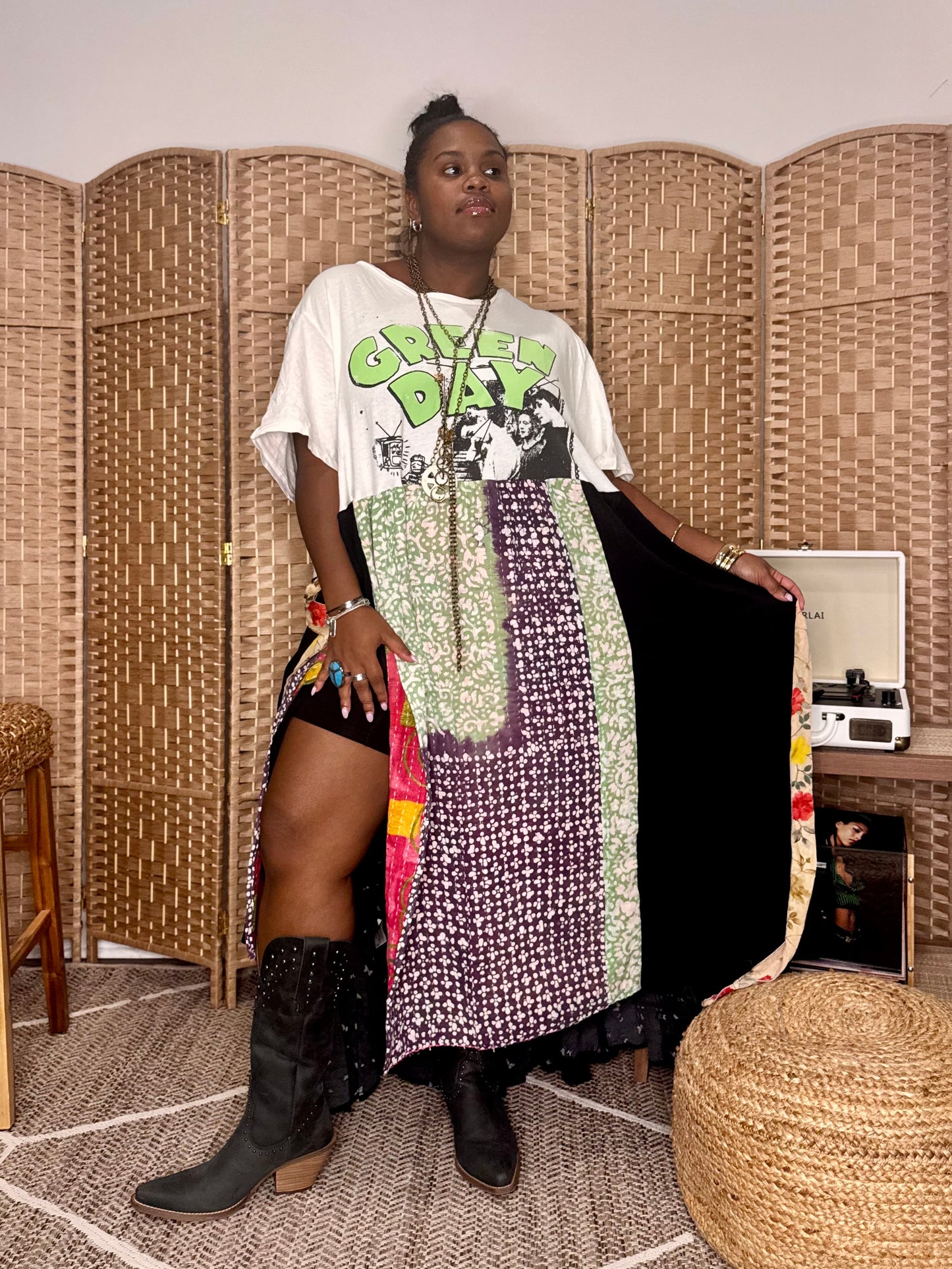 Large-2XL Green Day Maxi Tee