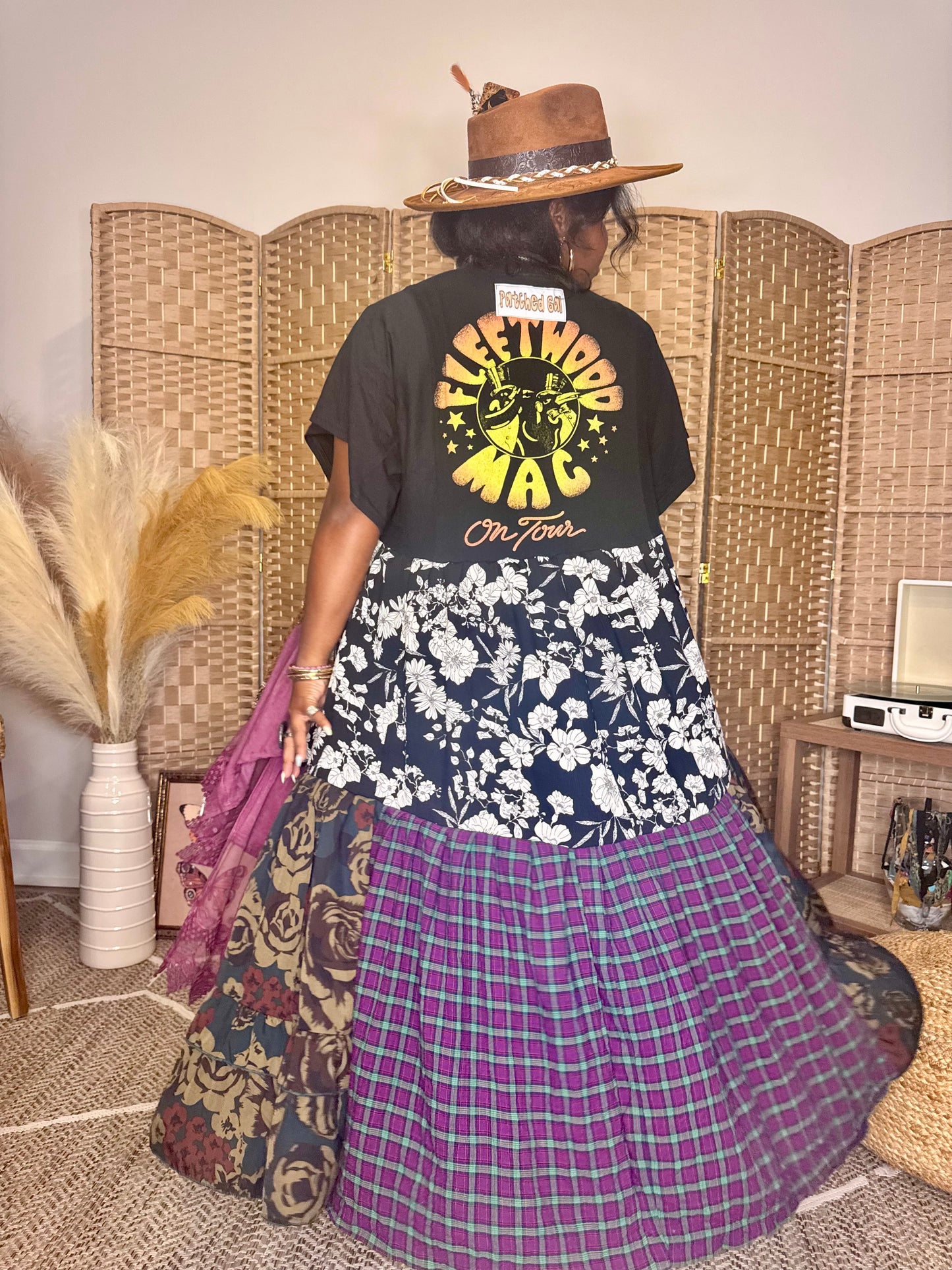 XXS-1XL Fleetwood Mac High Low Swing Tee