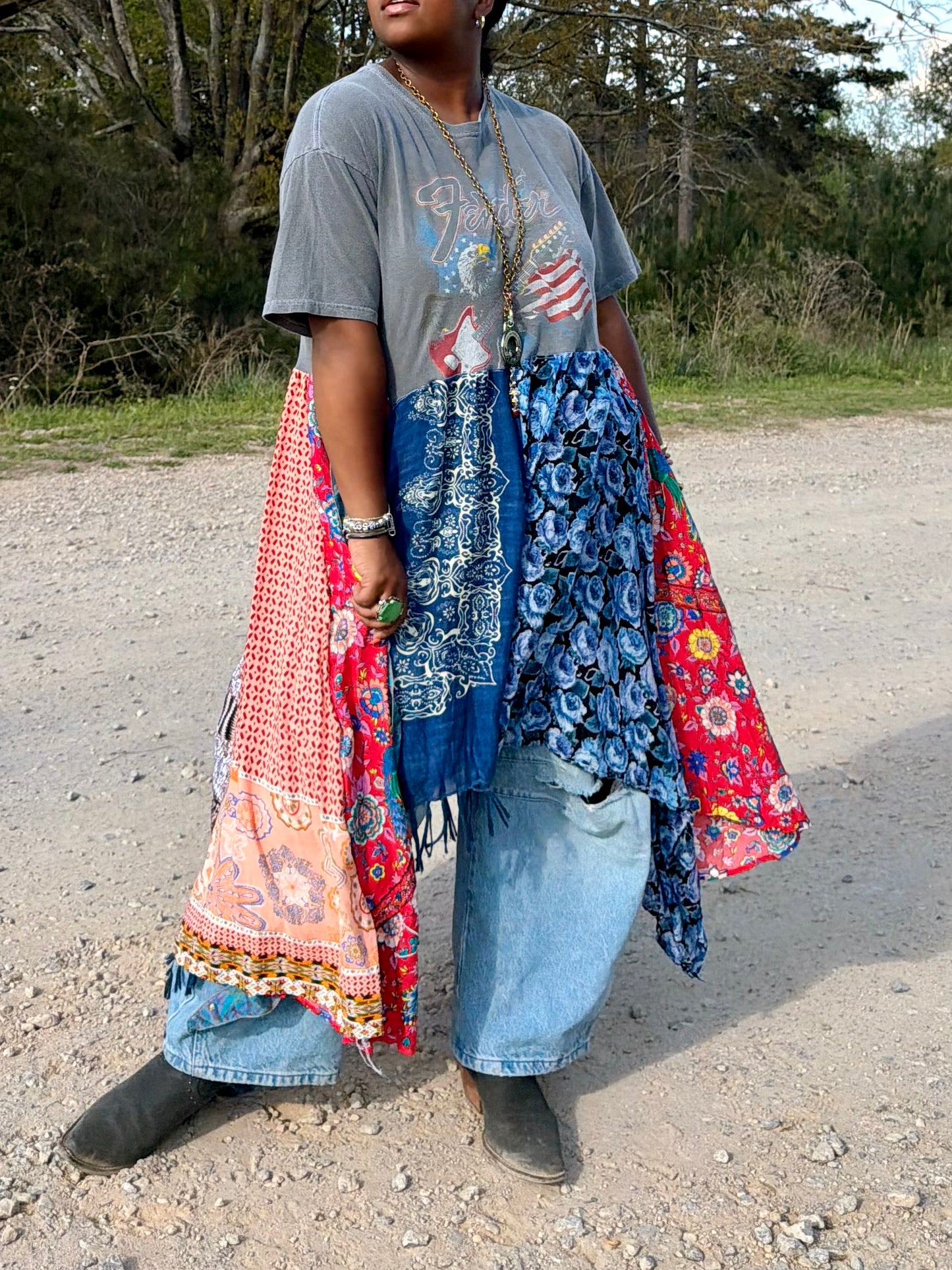 Small- 1XL Fender Maxi Tee