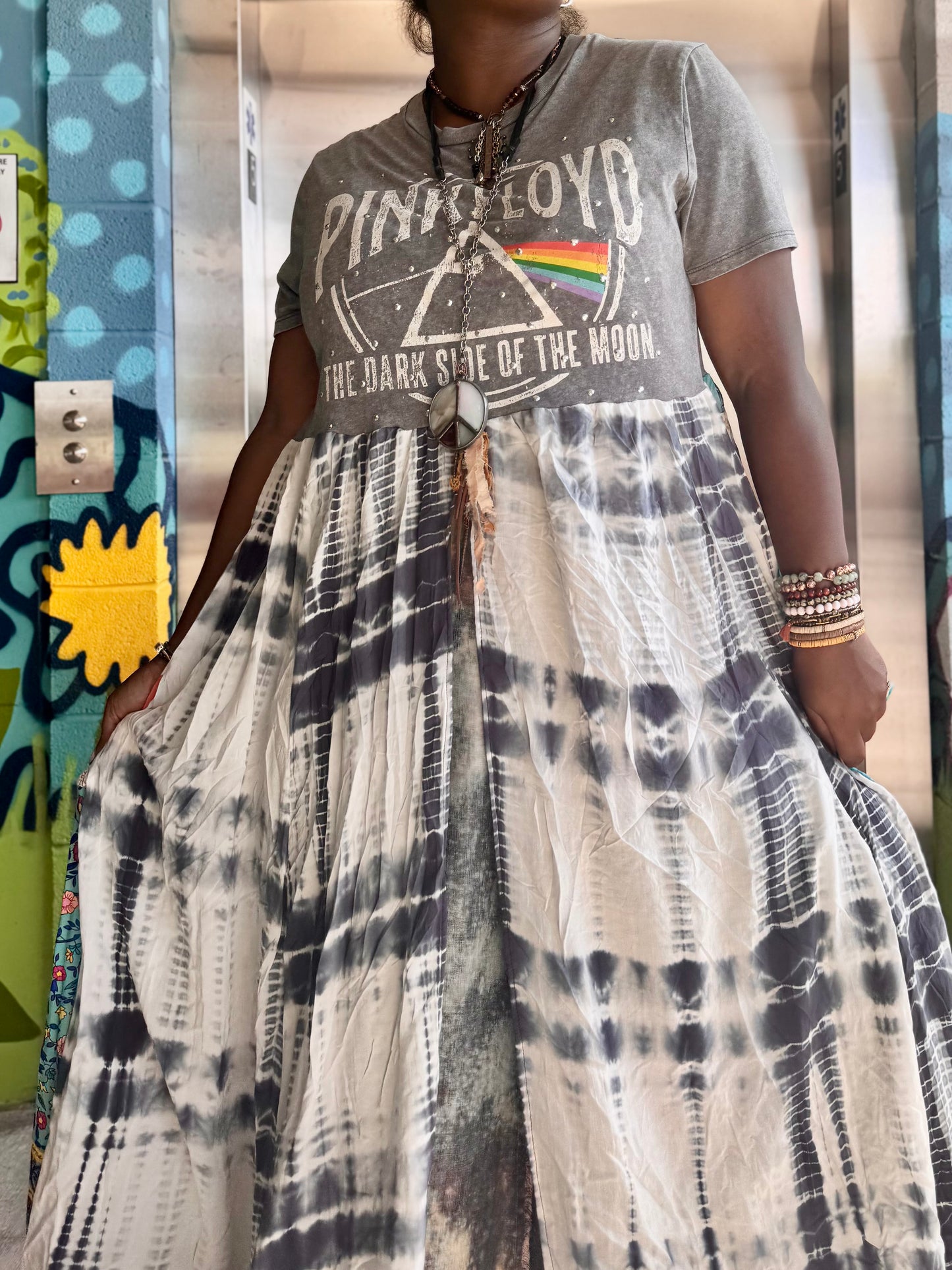 XXS-Medium Pink Floyd Maxi Tee