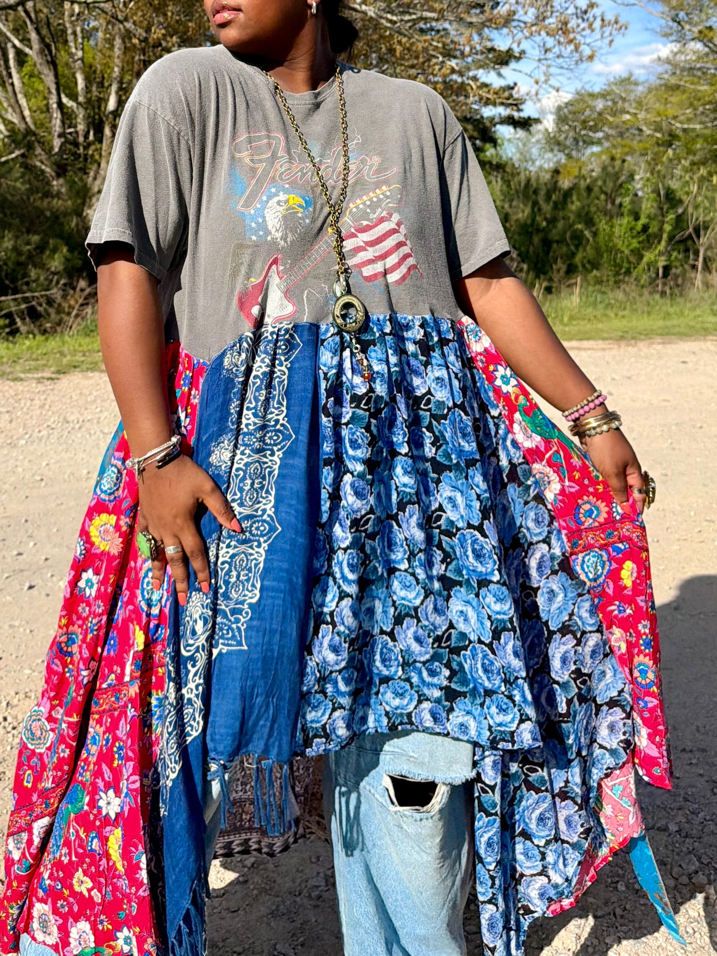 Small- 1XL Fender Maxi Tee