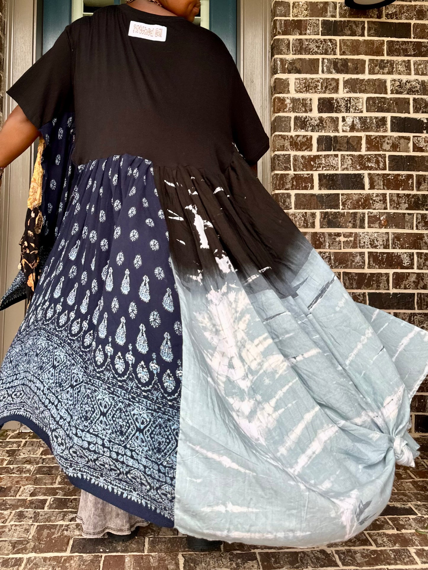 Large-3XL Lauryn Hill High Low Swing Tee