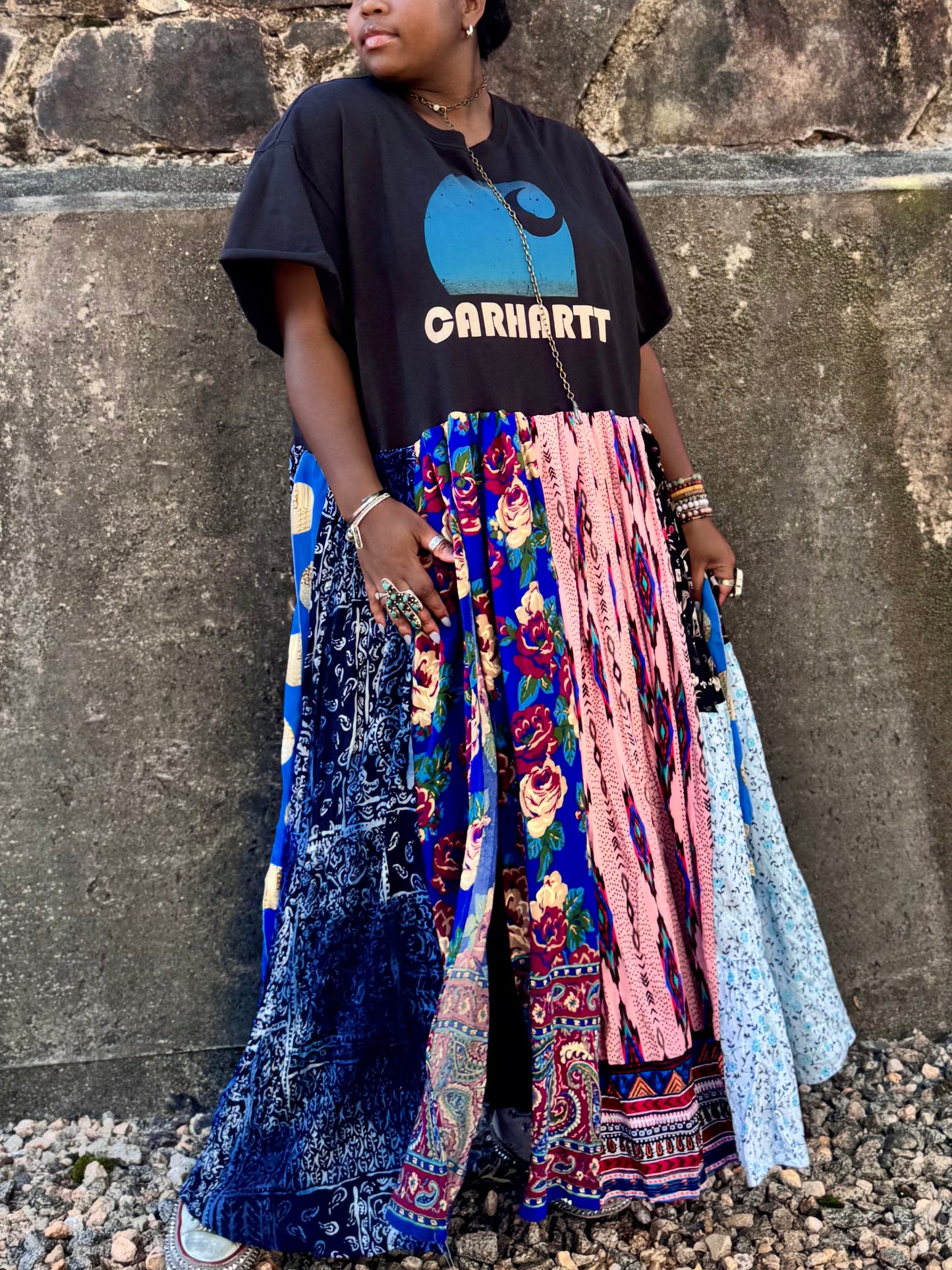 Large-3XL Carhartt Maxi Tee