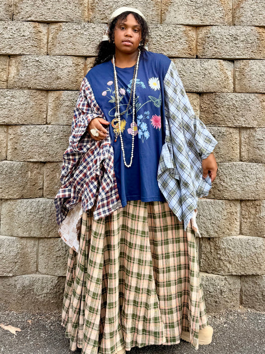Large- 4XL Dolly Parton Poncho Tee