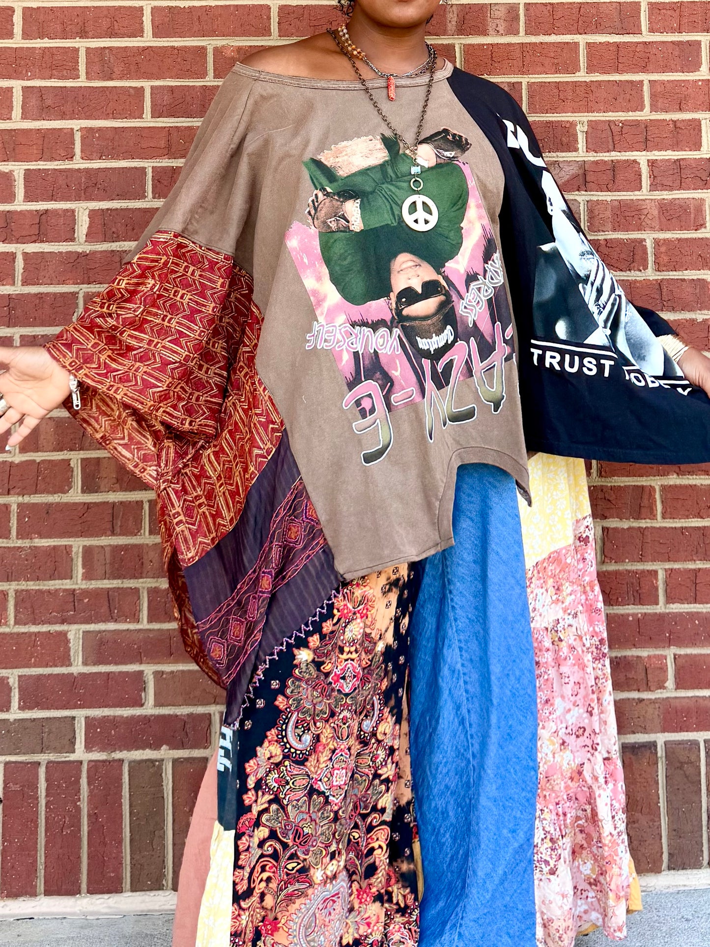 Small-2XL Tupac/Easy E Split Tee