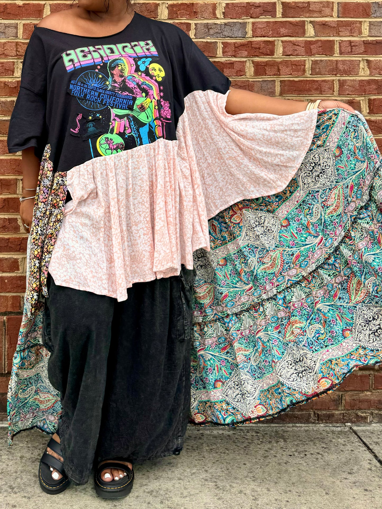 Large-3XL Jimi Hendrix High Low Swing Tee