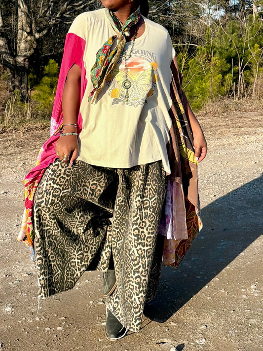 Small-3XL Easy Going/Def Leppard/Pink Floyd Trio Tee