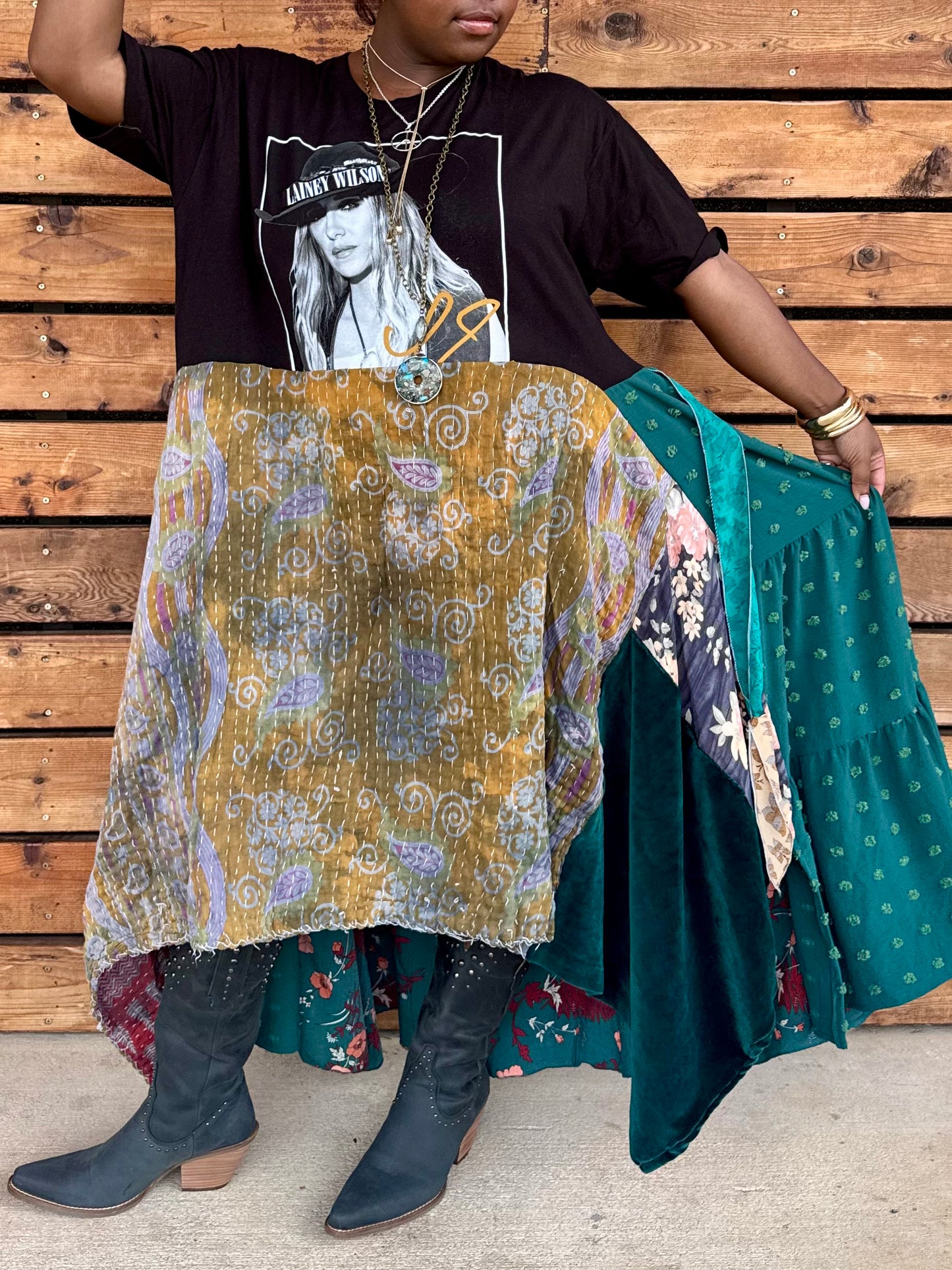 Medium-2XL Lainey Wilson Maxi Tee