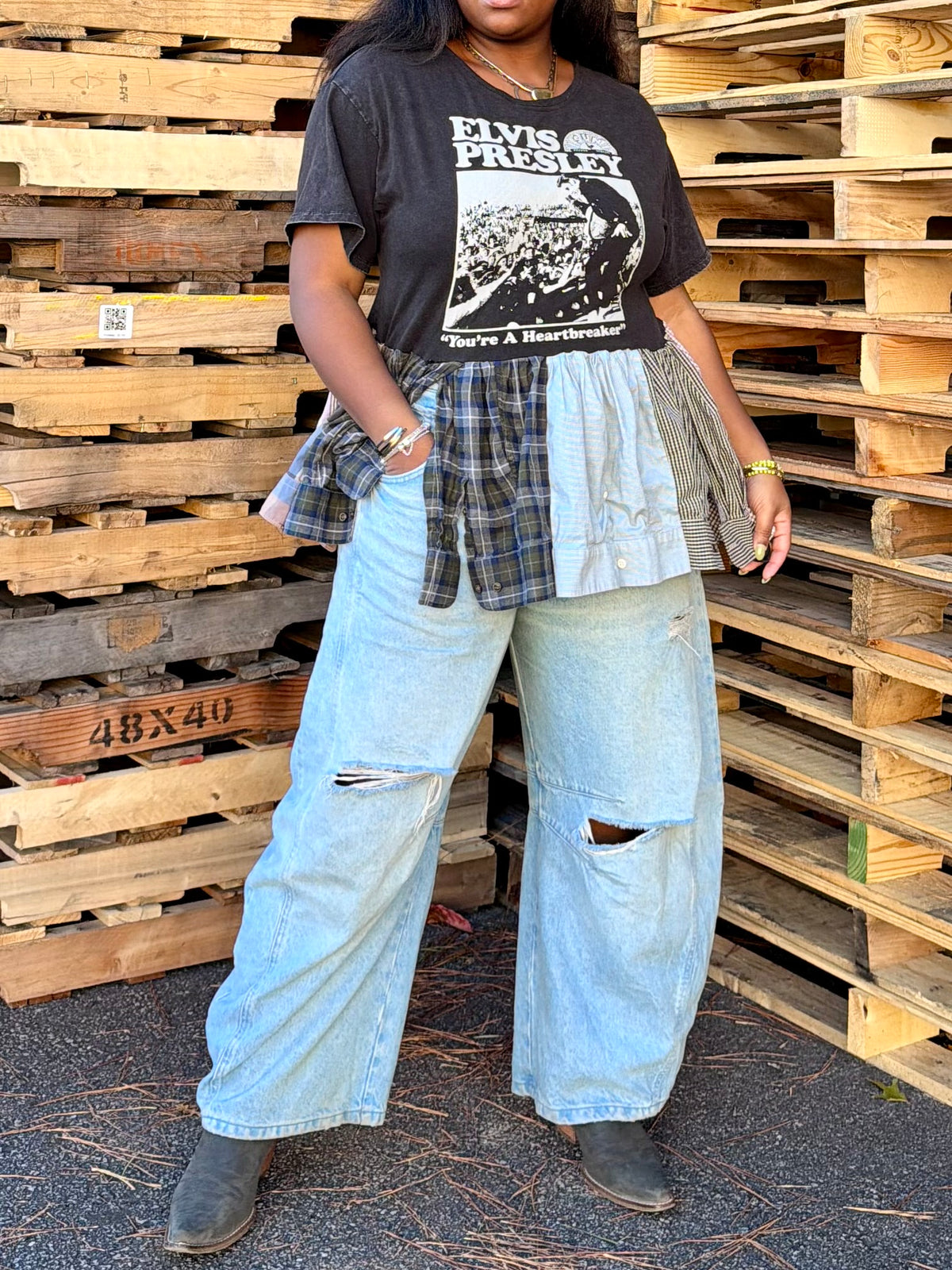 Extra Small-Large Elvis Presley Midi Tee