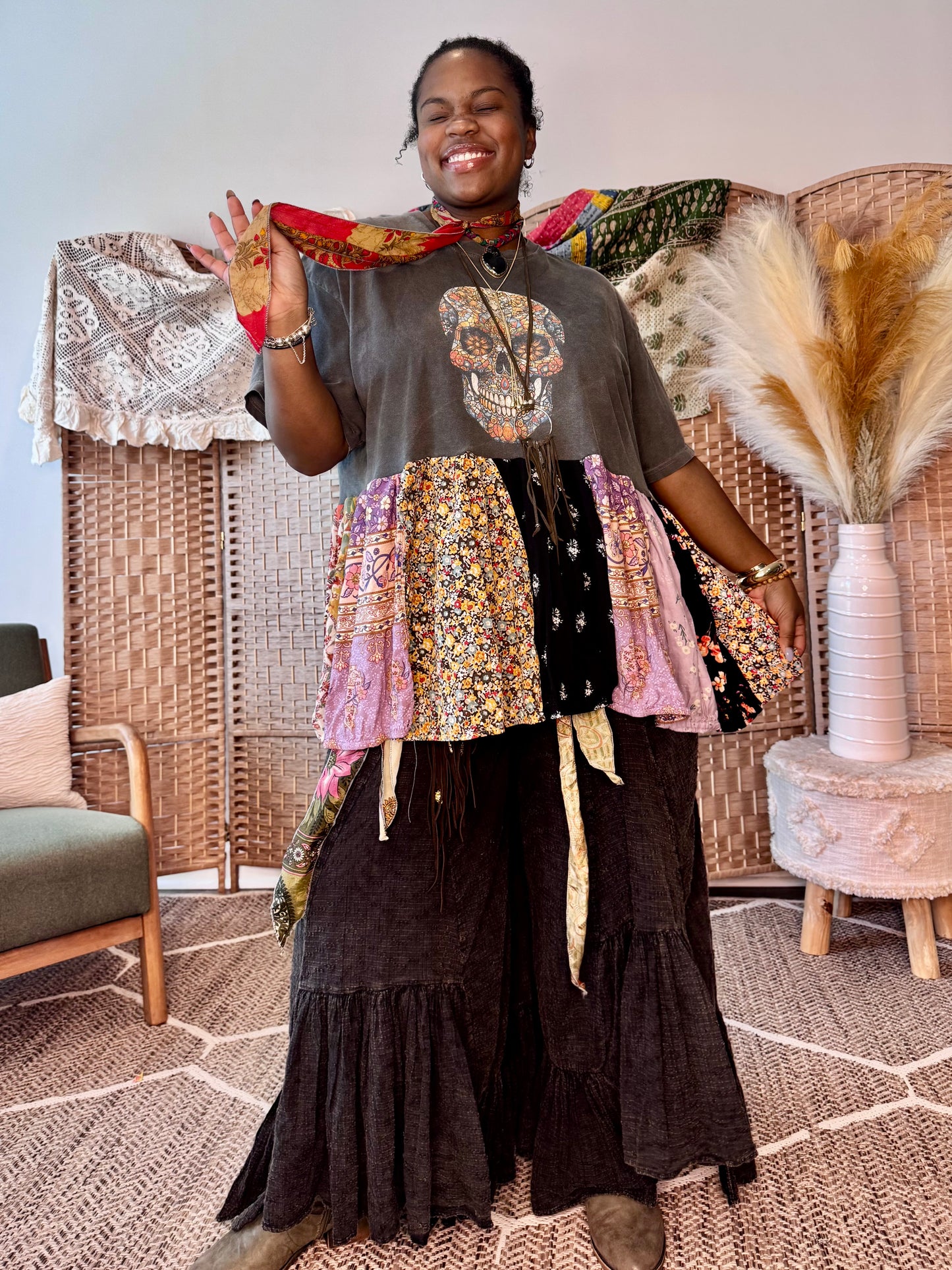 XXS-Extra Large Skull Midi Tee