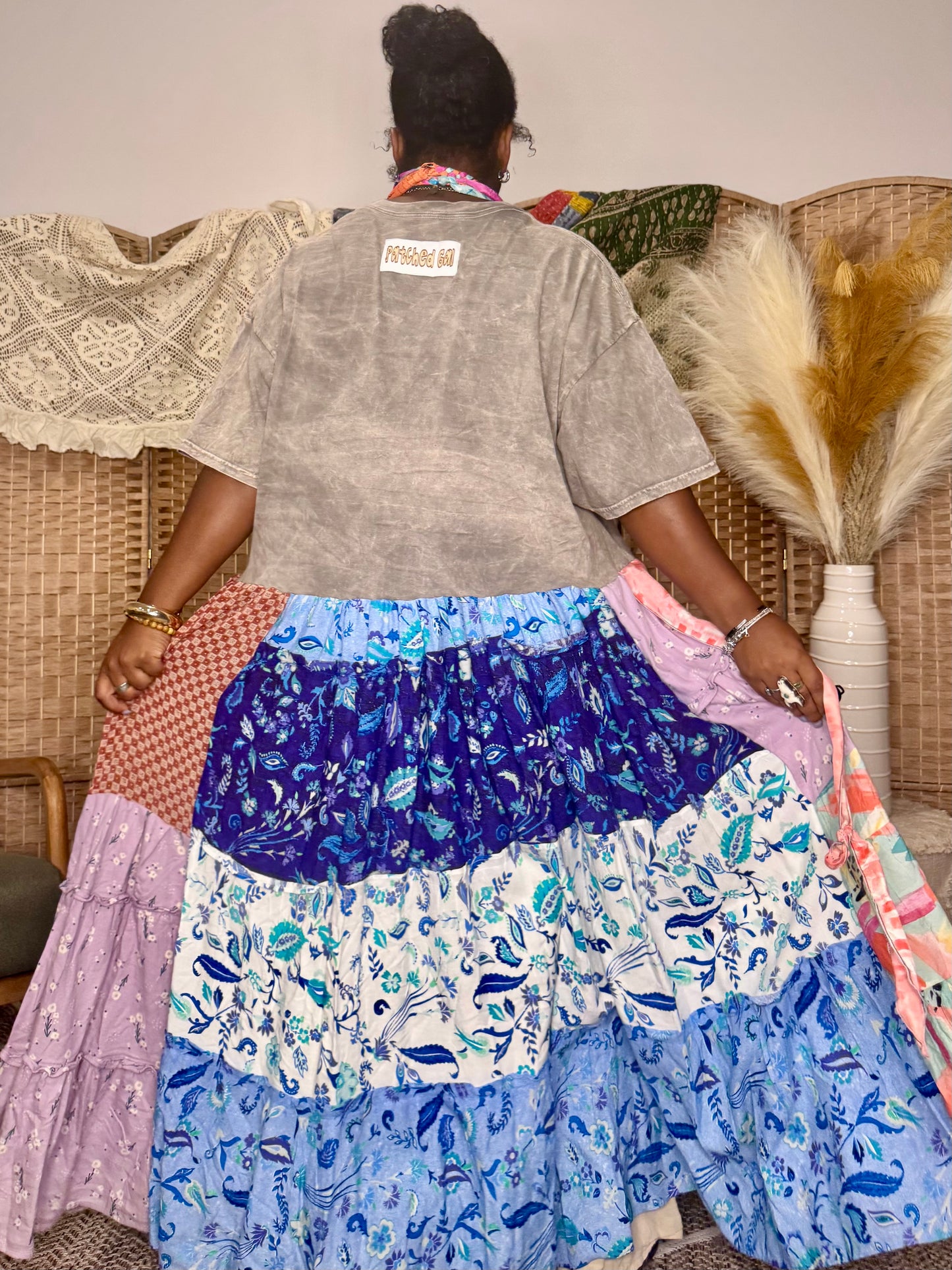 Extra Large-3XL Nirvana Maxi Tee