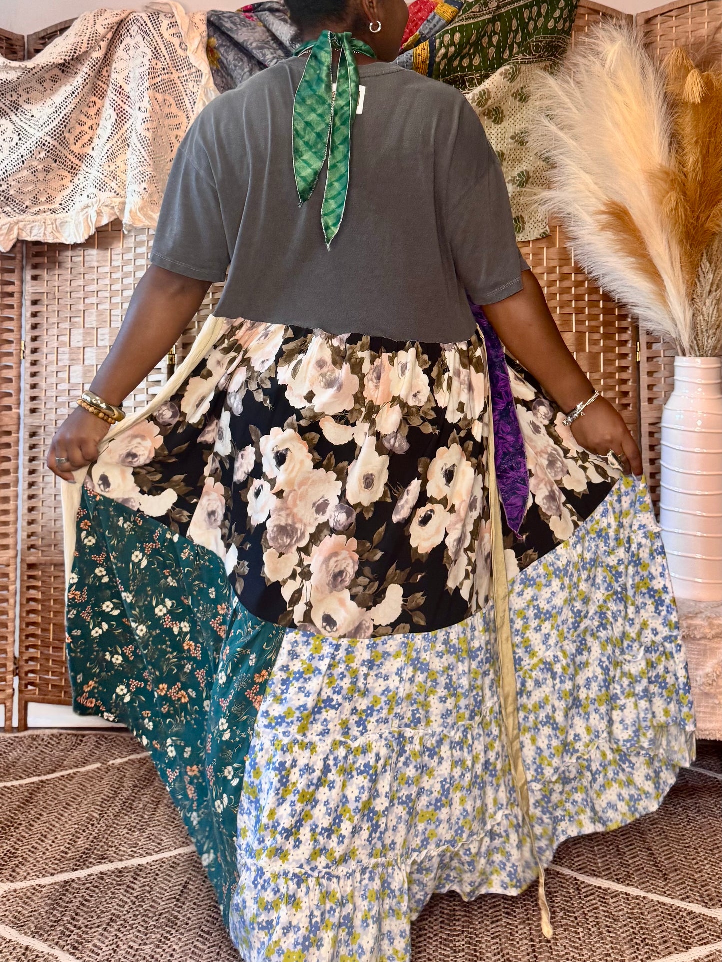 Extra Small- Extra Grateful Dead Maxi Tee