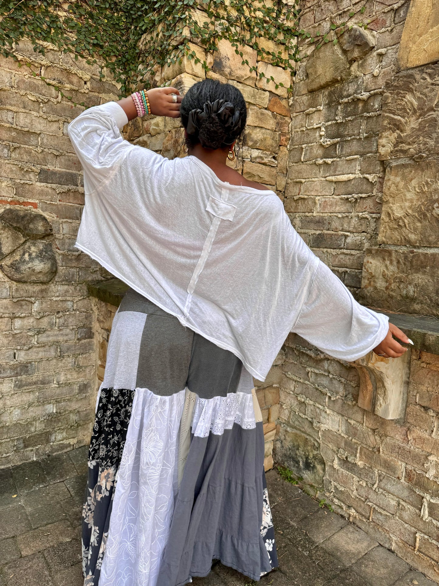 Extra Small-Extra Large Grey Floral Mix Luxury Sweatpants