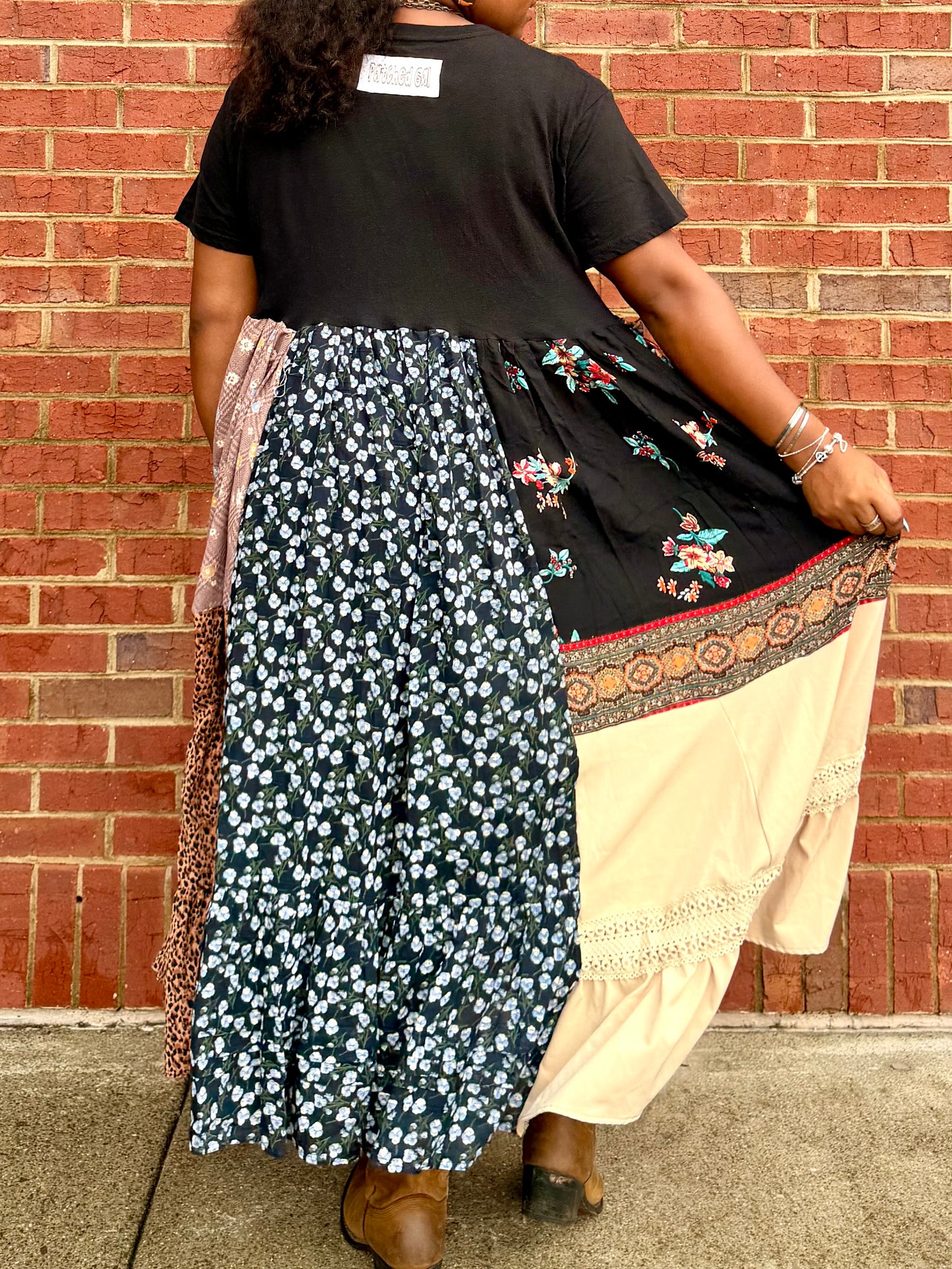 Small- Extra Large Biggie Smalls Maxi Tee
