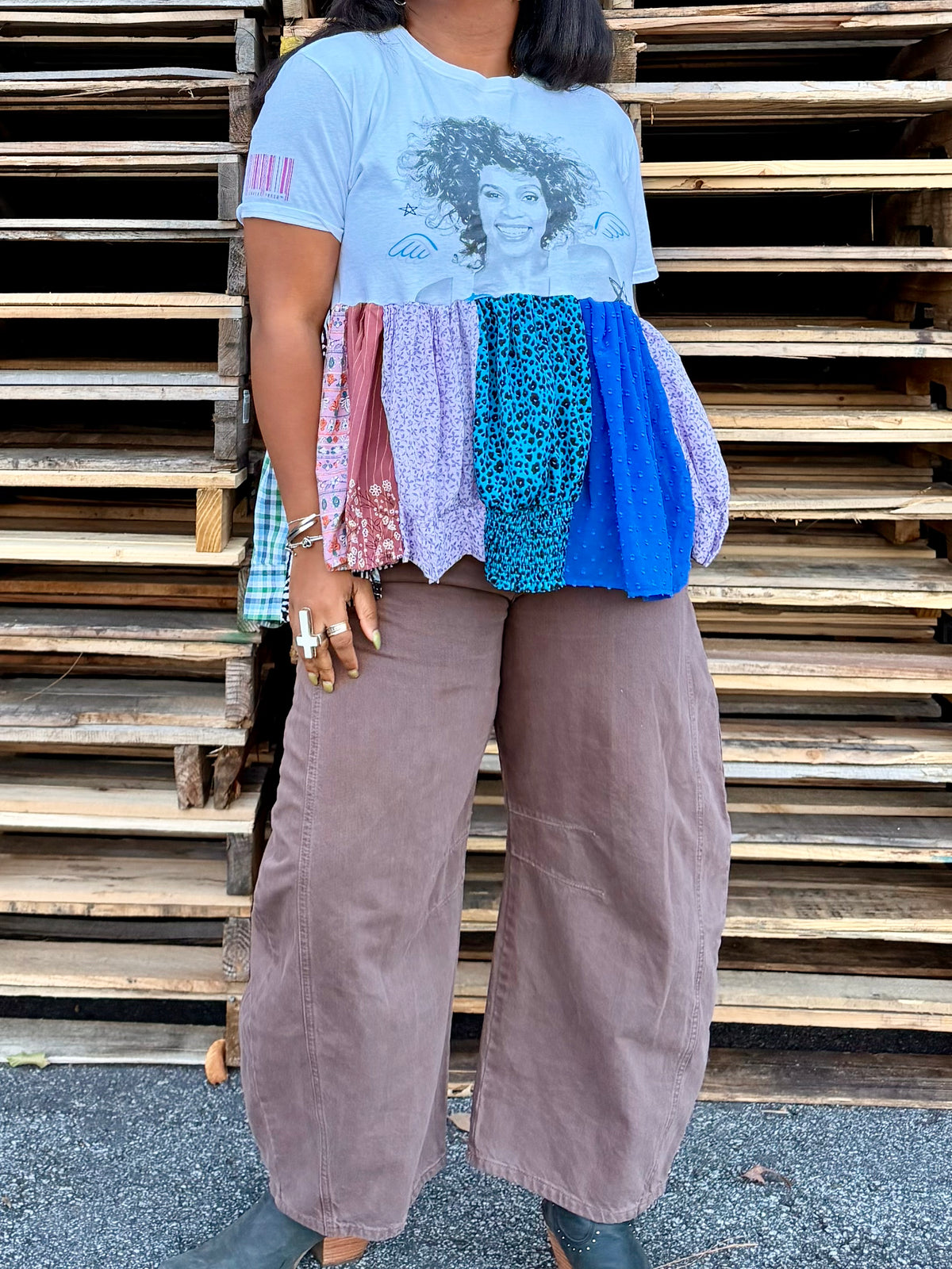 Extra Small-Extra Large Whitney Houston Midi Tee