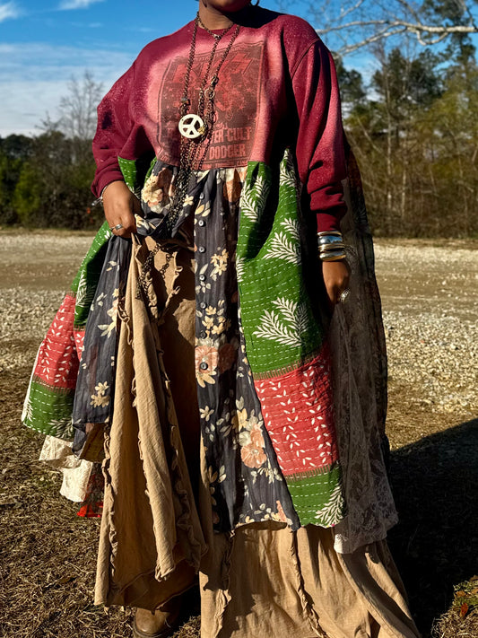 Medium-3XL KISS Crewneck Maxi Tee