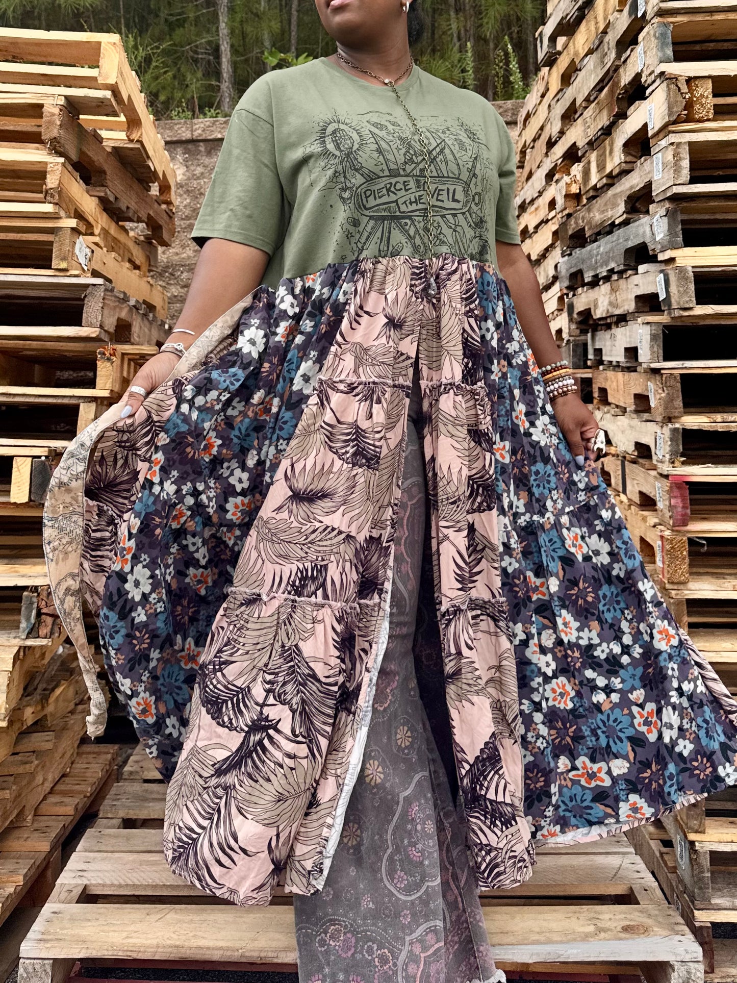 Medium-1XL Pierce The Veil Maxi Tee