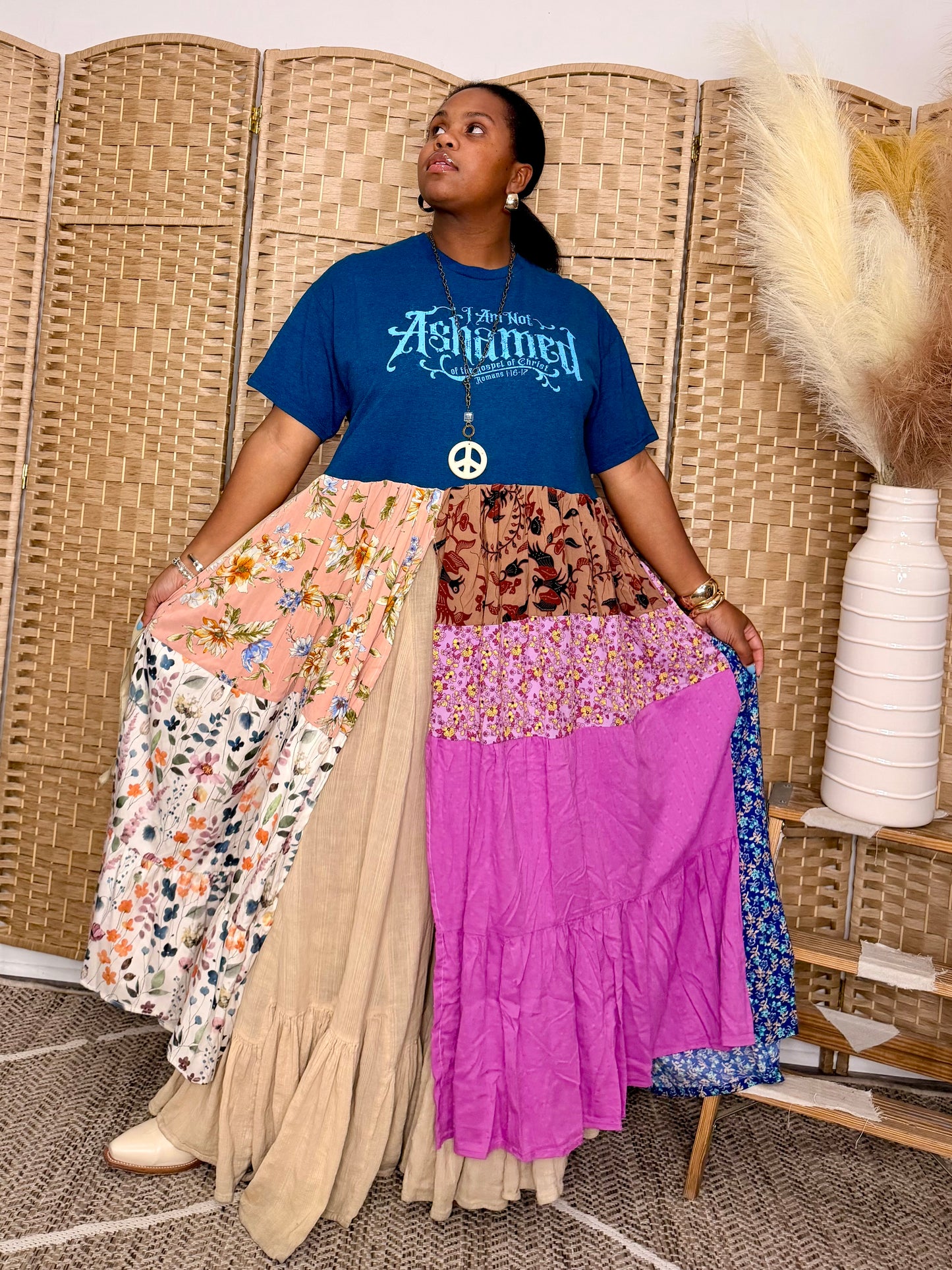 Extra Small-Extra Large Romans 1:16-17 Maxi Tee