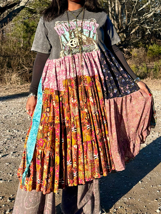 Small- Extra Large Wild West Maxi Tee