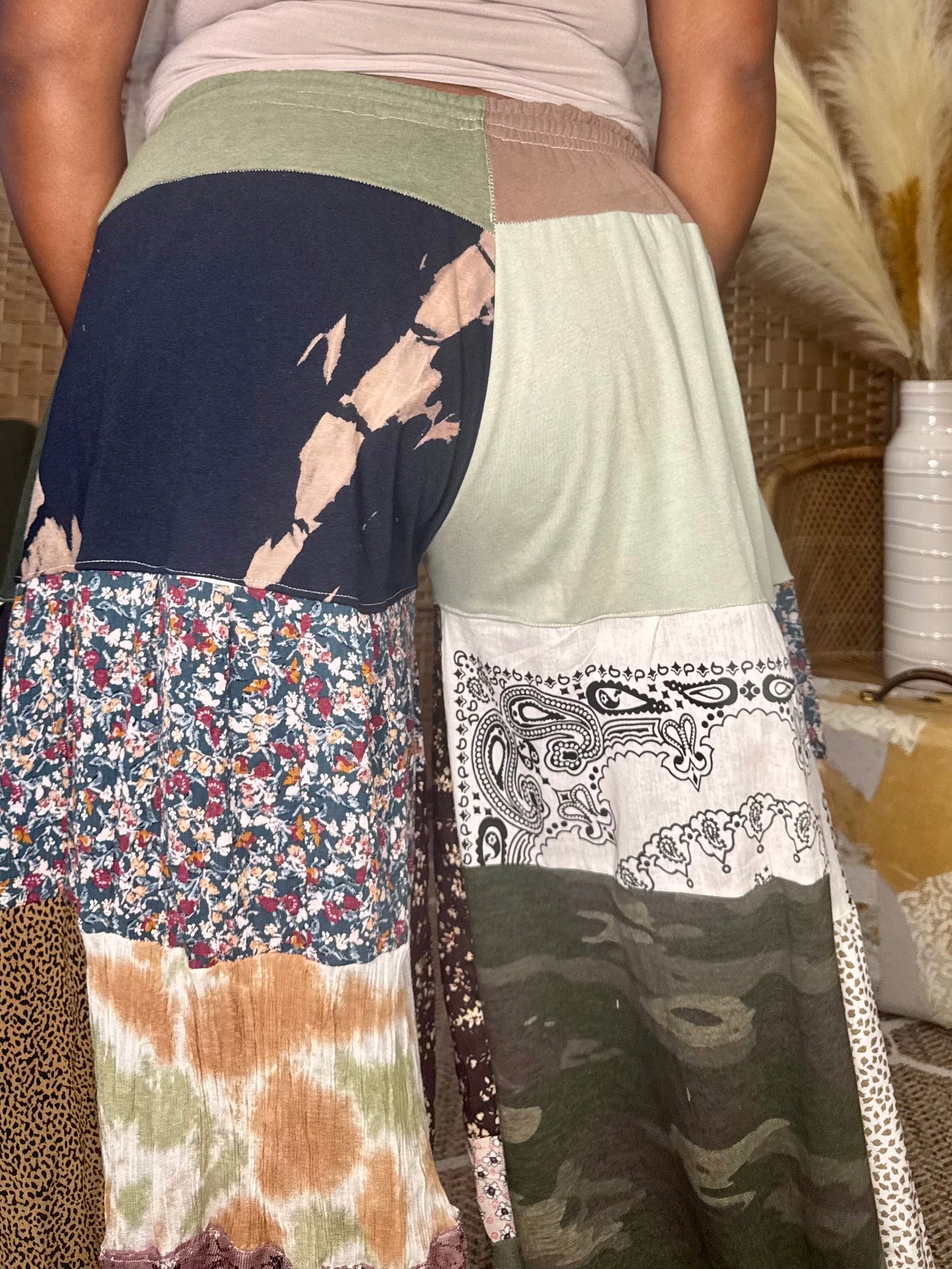 Extra Small- Extra Large Cola Luxury Sweatpants