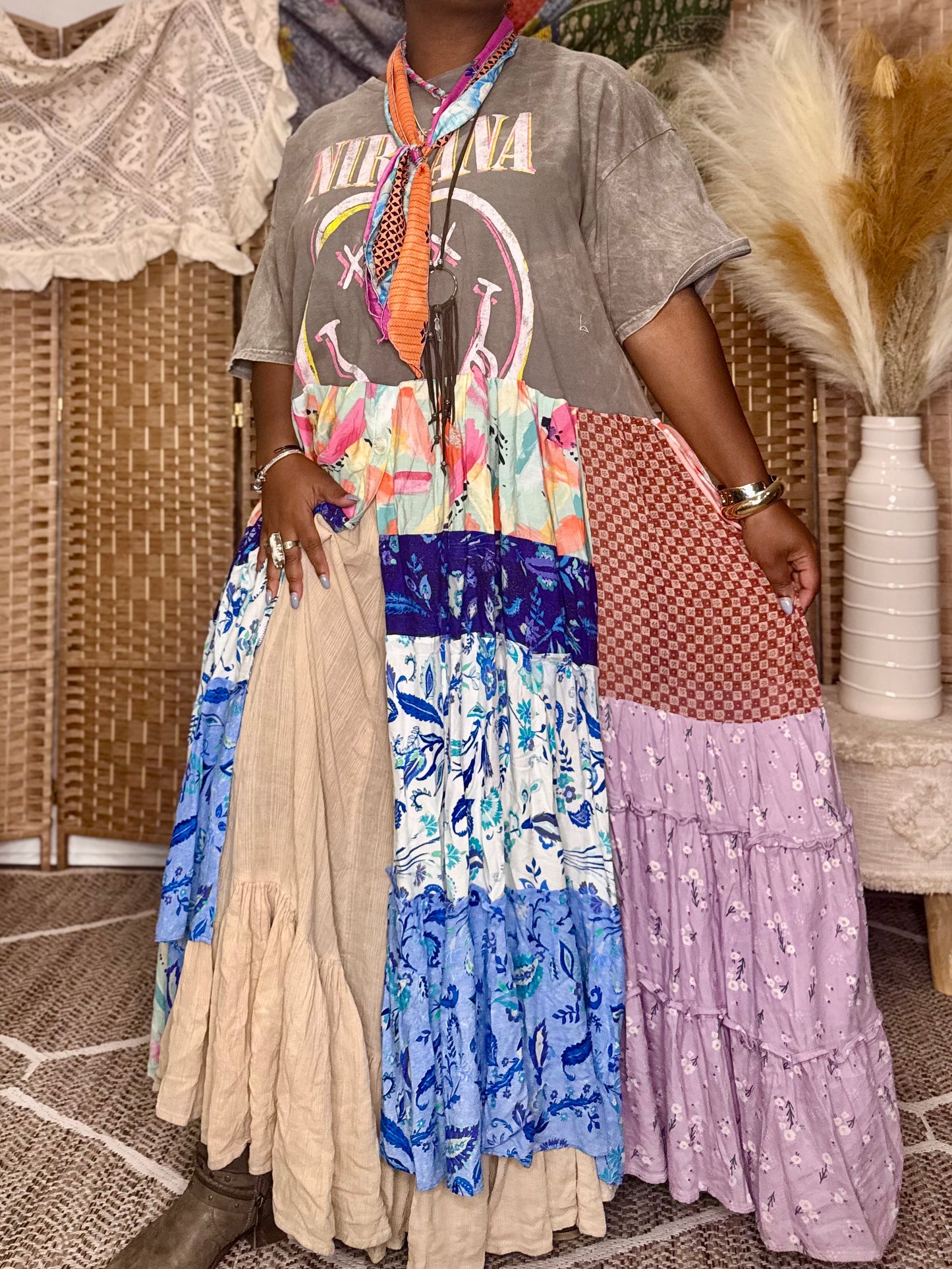 Extra Large-3XL Nirvana Maxi Tee