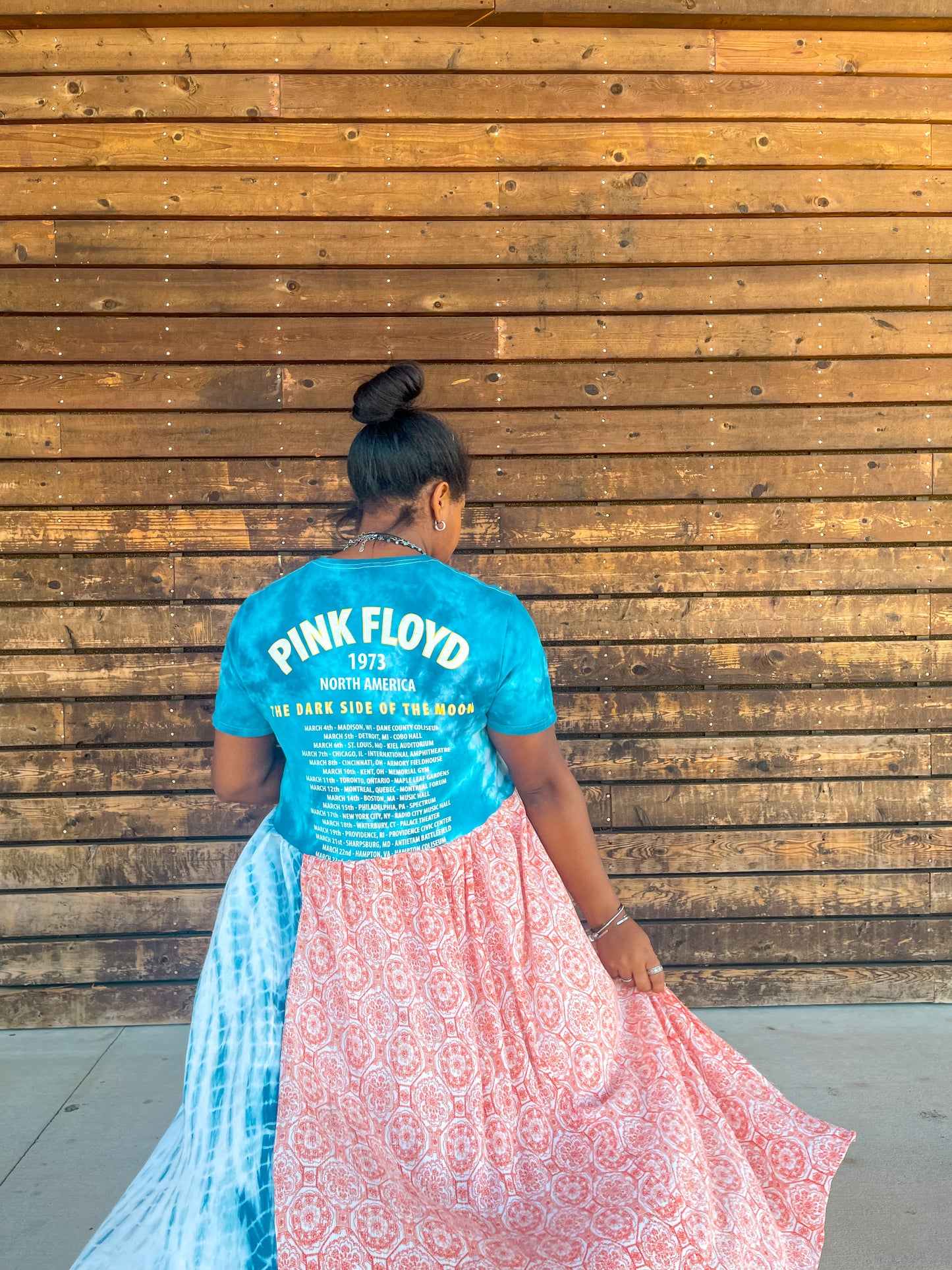Extra Small-Extra Large Pink Floyd Maxi Tee