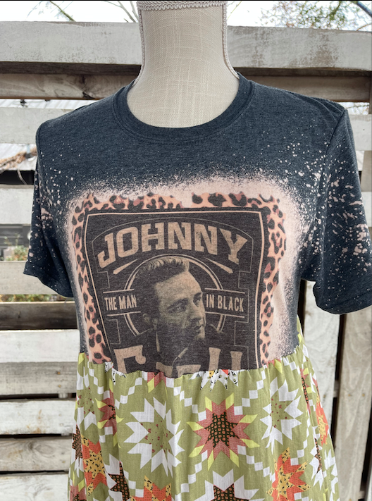 Johnny Cash Maxi Tee