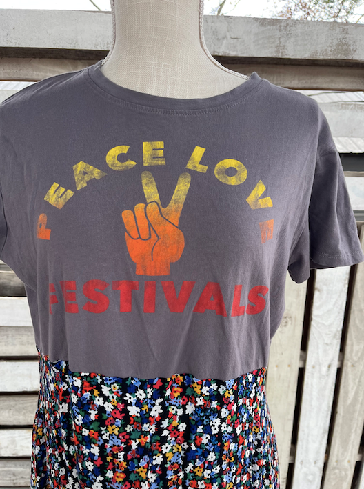 Peace Love Festival Maxi Tee